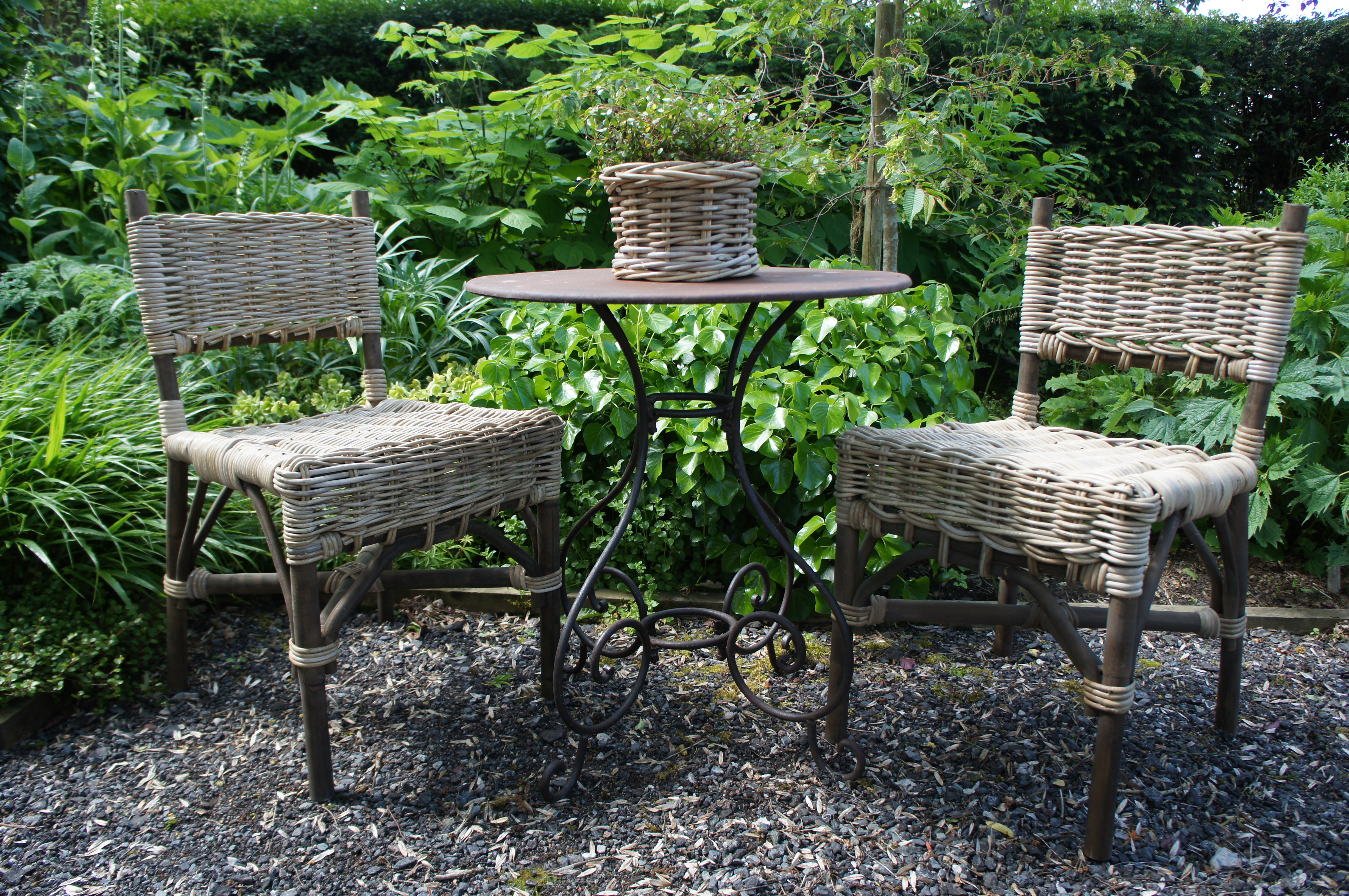 metal table - potting shed